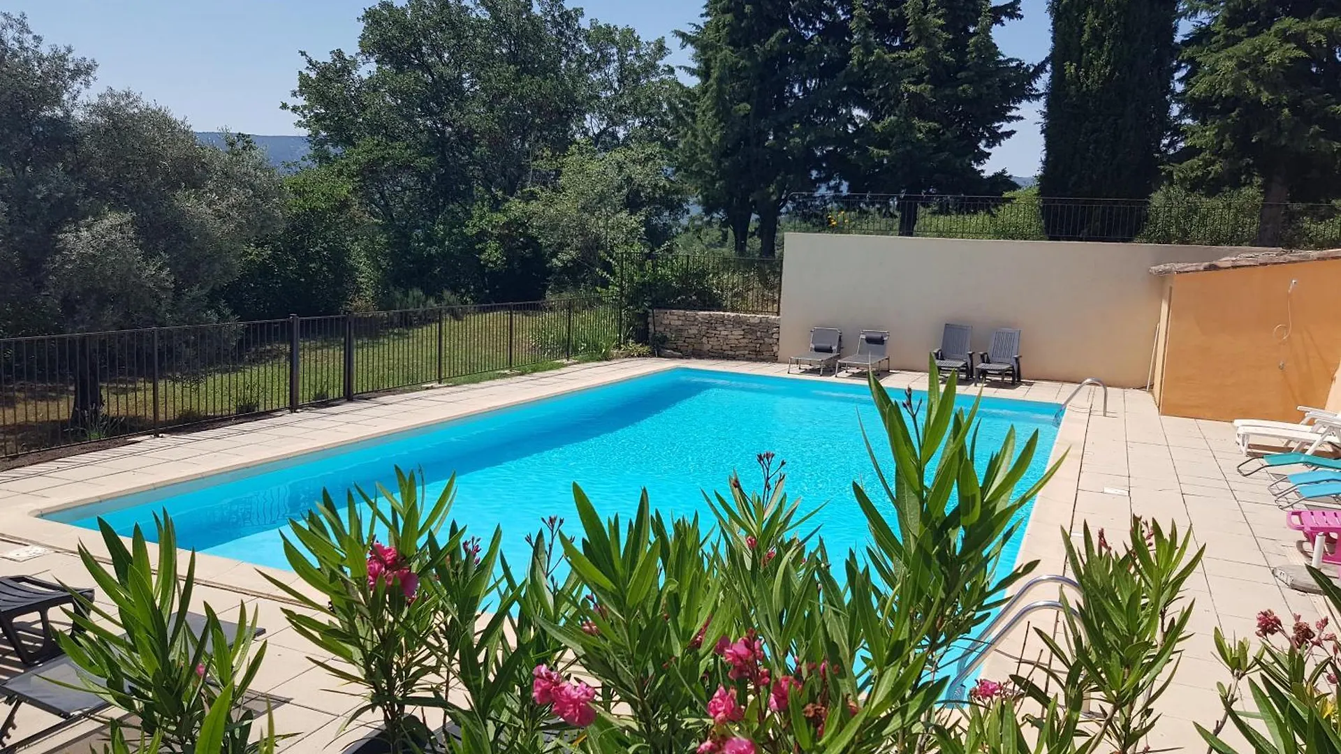 Le Cosy Luberon - Gite Provencal Avec Piscine Viens Γαλλία